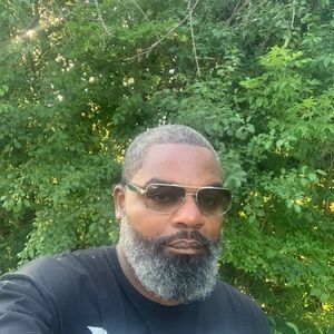 Meet your Posher, Reginald